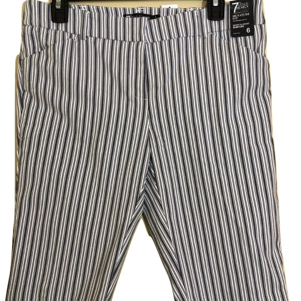 NWT New York & Company 7th Ave Bermuda Shorts